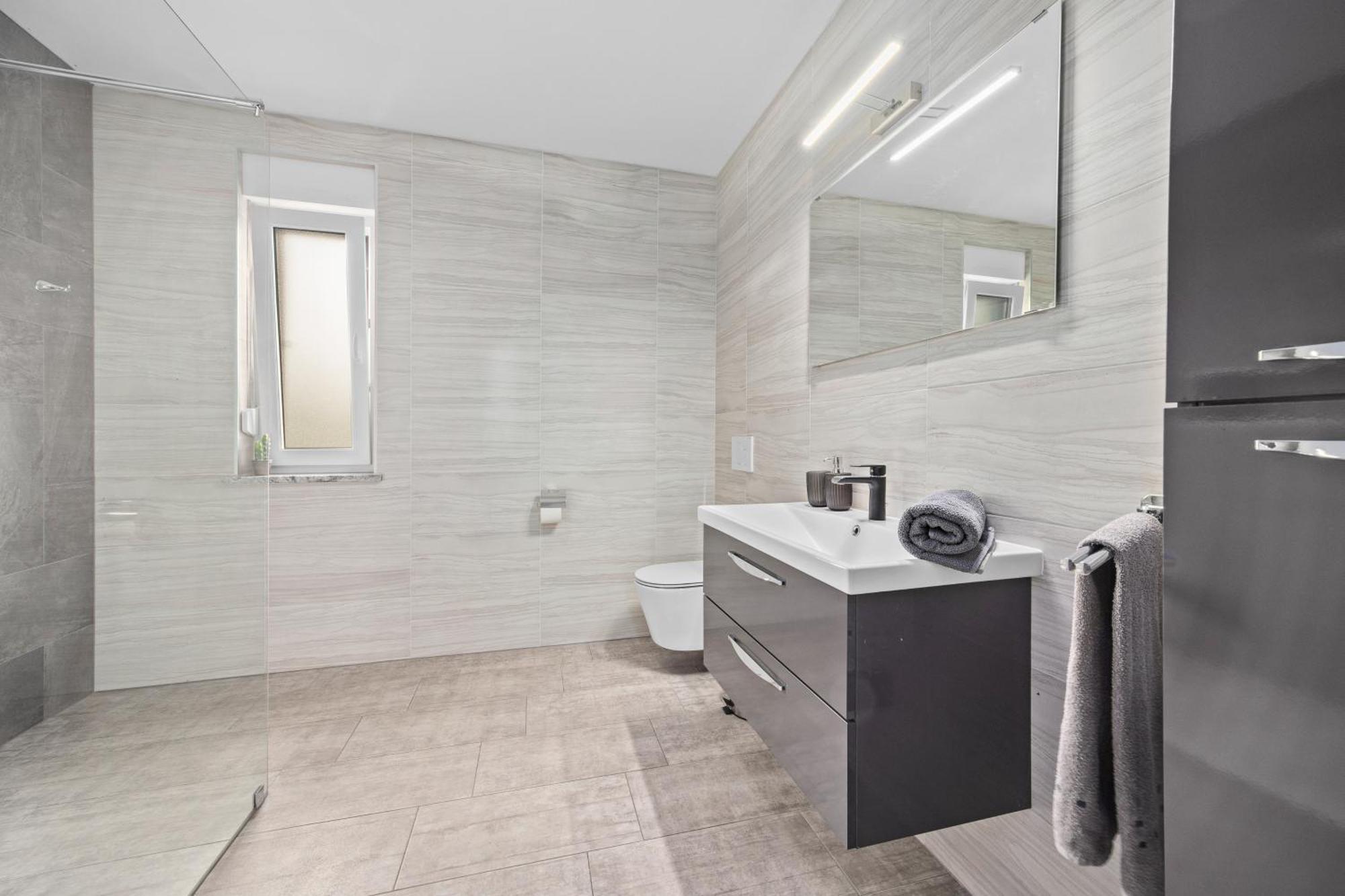 Special Offer! New Luxury Apartment With Pool, Fitness, Outdoor Bar&Grill Buje Eksteriør billede